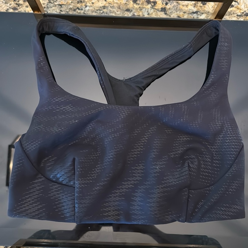 Lululemon sports bras 2 size 2-4 11 inches